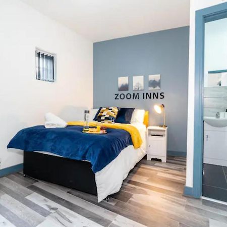 バーミンガムComfy, Modern Studio With Netflixアパートメント エクステリア 写真