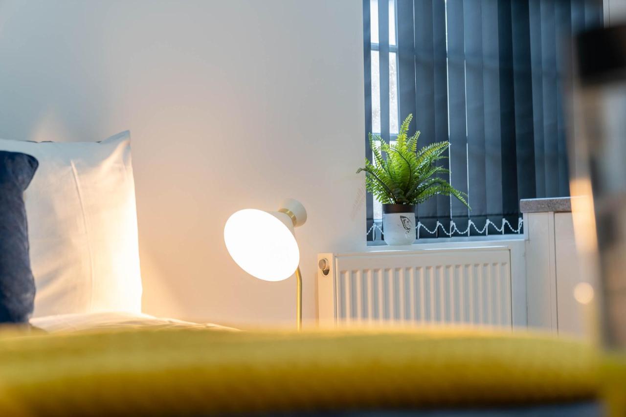 バーミンガムComfy, Modern Studio With Netflixアパートメント エクステリア 写真